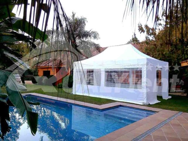 Tendas dobráveis para festas no jardim