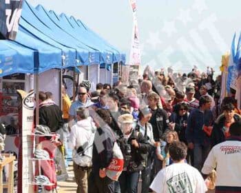 Tendas dobráveis de cor azul da Qualytent