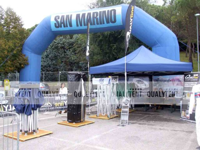 Tendas dobráveis para feiras de cor azul