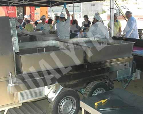 Tendas dobráveis para montagens no exterior